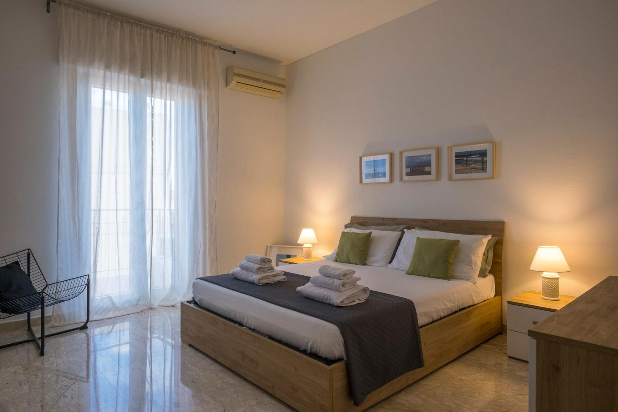 Caliph House 128 Apartment Бари Екстериор снимка